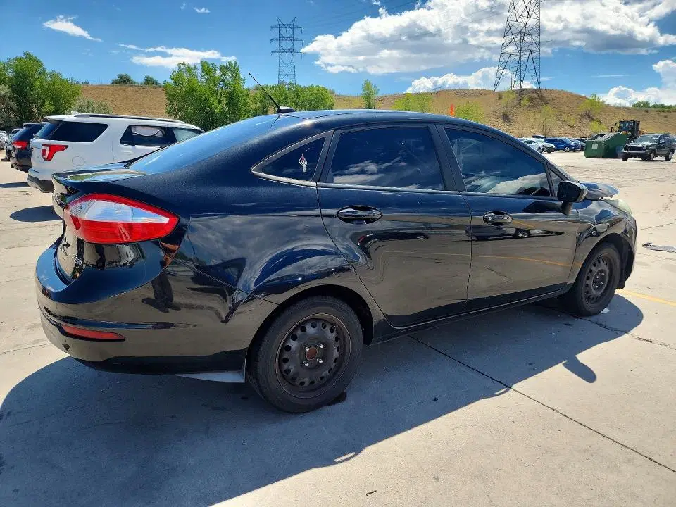 2015 Ford Fiesta VIN 3FADP4AJ1FM163554 фото 3