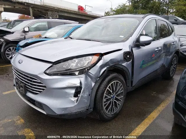 2022 Ford Escape Titanium VIN 1FMCU0LZXNUB05832 фото 2