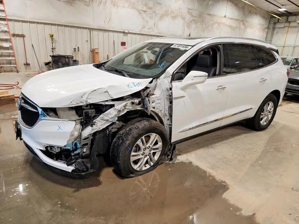 5GAEVAKW3JJ215402 — 2018 Buick Enclave, Передняя часть (Front End), фото до ремонта