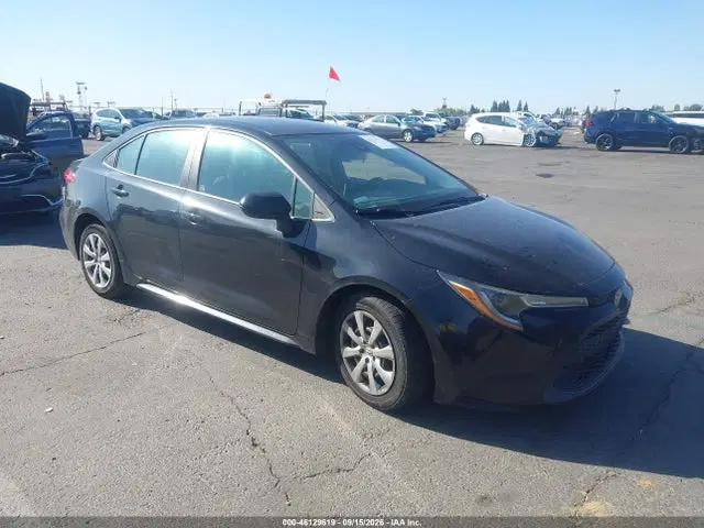 5YFEPRAE1LP012250 — 2020 Toyota Corolla LE, Front End, фото до ремонта