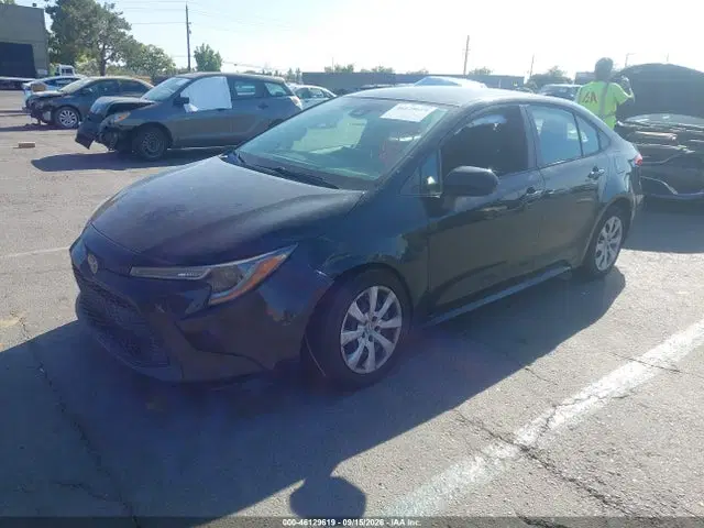2020 Toyota COROLLA LE VIN 5YFEPRAE1LP012250 фото 2