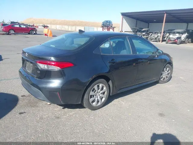 2020 Toyota COROLLA LE VIN 5YFEPRAE1LP012250 фото 4