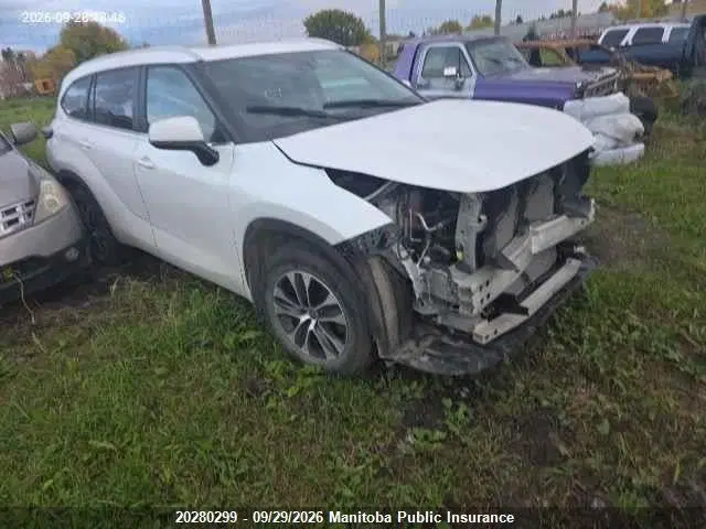 5TDKDRBH9RS543460 — 2024 Toyota Highlander XLE, Задняя часть (Rear), фото до ремонта