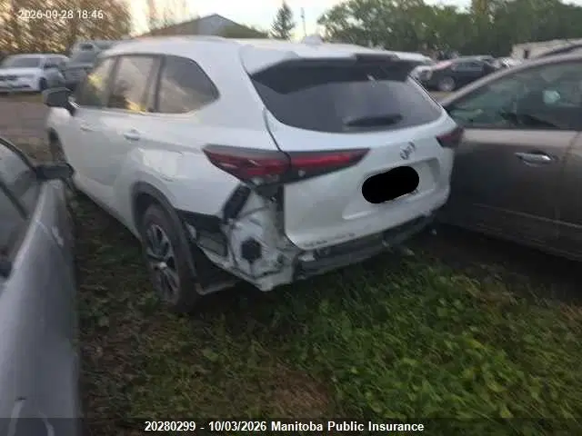 2024 Toyota Highlander Xle VIN 5TDKDRBH9RS543460 фото 3