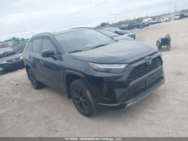 2T34WRFV6NW145635 — 2022 Toyota RAV4 SE, Град (Hail), фото до ремонта
