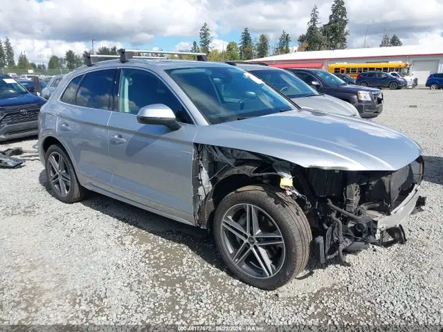 WA1G2AFY0M2050882 — 2021 Audi Q5 Premium, Передняя часть, фото до ремонта