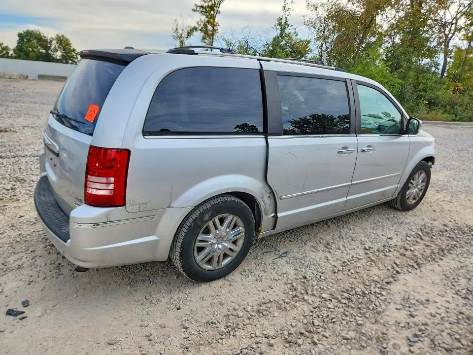 2008 CHRYSLER TOWN & COUNTRY VIN 2A8HR64X38R116662 фото 3