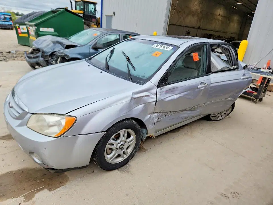 KNAFE121455118499 — 2005 Kia Spectra LX/EX/SX, Задняя часть (Rear End), фото до ремонта