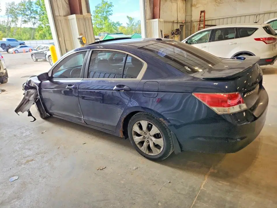 2008 HONDA ACCORD VIN 1HGCP26888A084819 фото 2