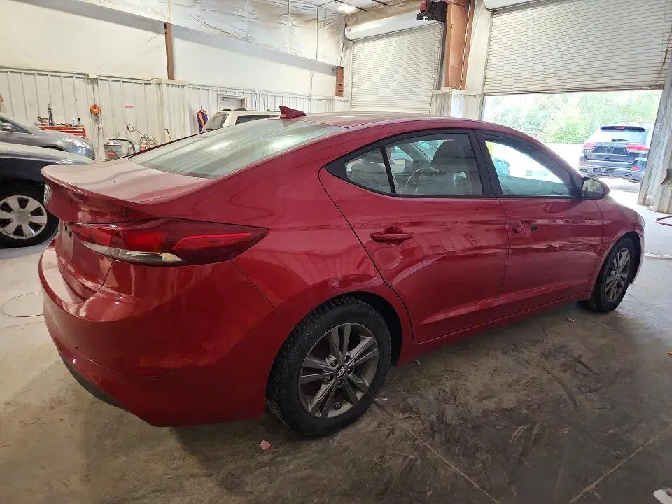 2017 HYUNDAI ELANTRA VIN 5NPD84LF6HH016185 фото 3