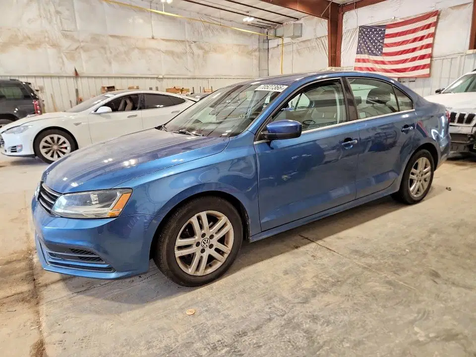 3VW2B7AJ8HM367690 — 2017 Volkswagen Jetta, MECHANICAL, фото до ремонта