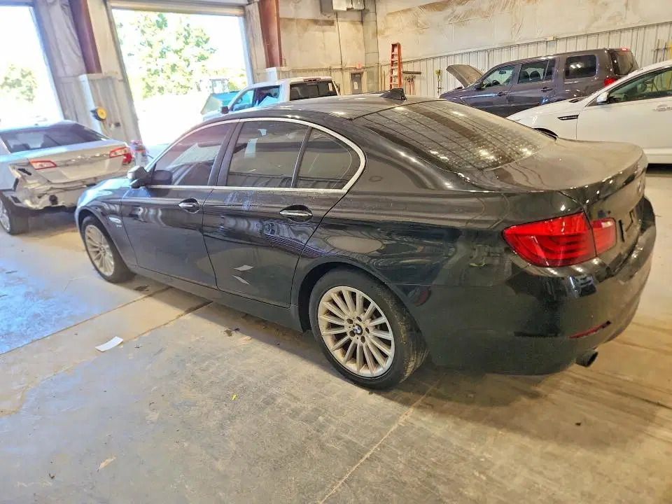 2011 BMW 535 VIN WBAFU7C5XBC777640 фото 2