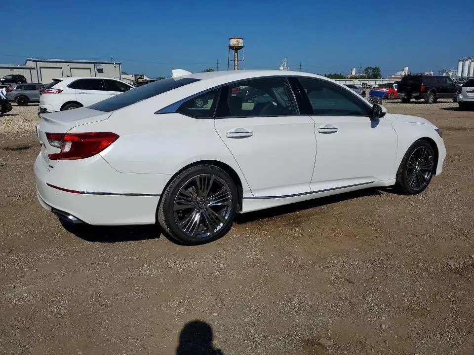 2018 HONDA ACCORD VIN 1HGCV1F98JA163387 фото 3