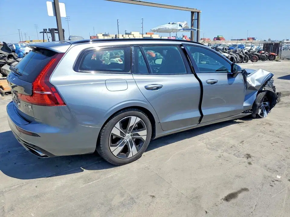 2020 Volvo V60 VIN YV1102EM3L2374567 фото 3