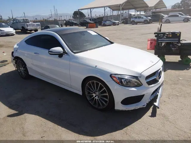 WDDWJ4JB6HF404692 — 2017 Mercedes-Benz C 300, Front End, фото до ремонта