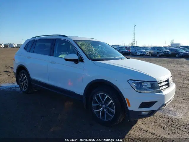 3VV2B7AX9JM172096 — 2018 Volkswagen Tiguan Se/sel, Front, фото до ремонта