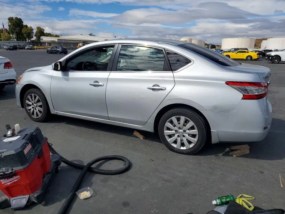 2015 Nissan Sentra VIN 3N1AB7AP6FY216097 фото 2