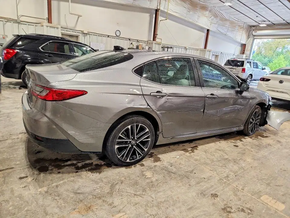 2025 TOYOTA CAMRY VIN 4T1DBADK7SU513119 фото 3