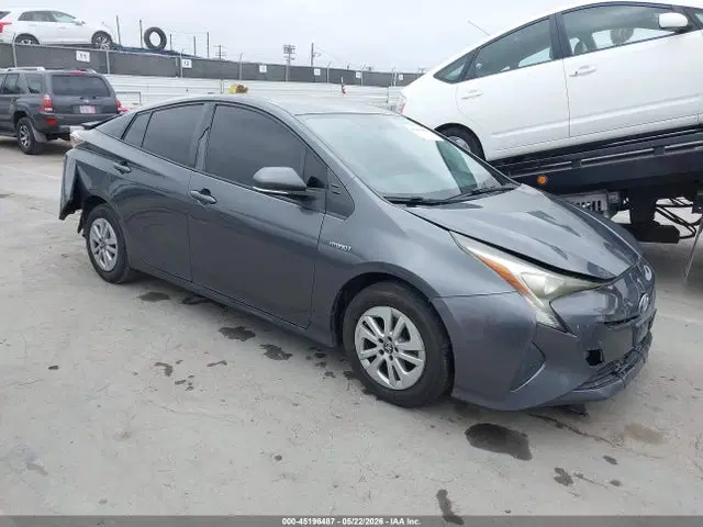 JTDKBRFU3G3000892 — 2016 Toyota Prius Two, Передняя часть (Front & Rear), фото до ремонта
