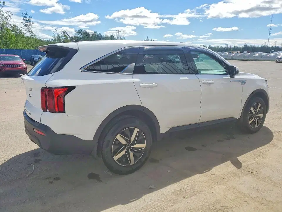 2022 KIA SORENTO LX VIN 5XYRGDLC4NG088360 фото 3