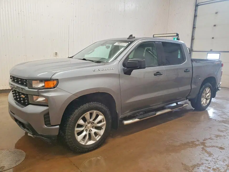 1GCUYBEF8MZ245424 — 2021 Chevrolet Silverado, Мелкие вмятины и царапины (Minor Dent/Scratches), фото до ремонта