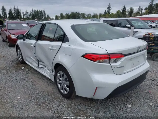 2026 Toyota COROLLA LE VIN JTDB4MEE8T3033906 фото 3