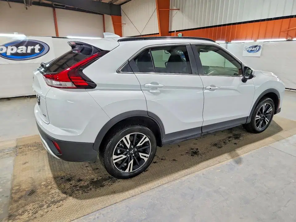 2024 MITSUBISHI ECLIPSE CROSS VIN JA4ATVAA3RZ631540 фото 3