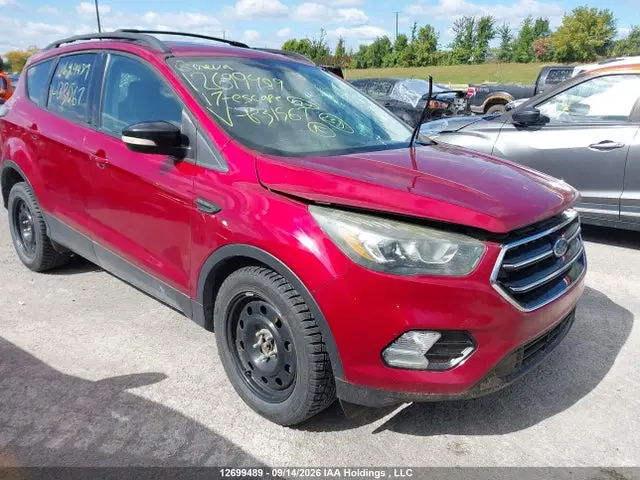 1FMCU9J9XHUB31567 — 2017 Ford Escape Titanium, Вандализм (Vandalized), фото до ремонта
