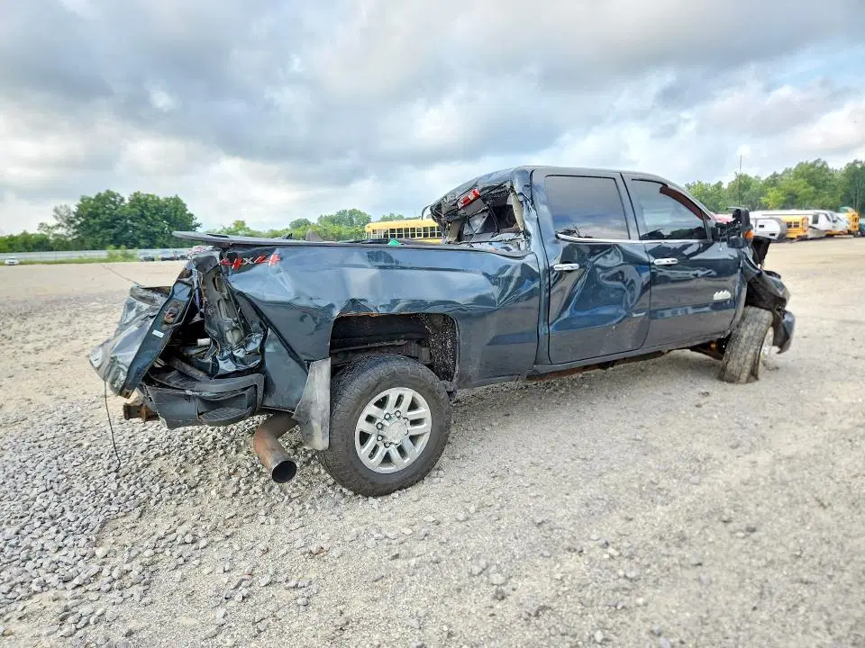 2018 Chevrolet Silverado VIN 1GC4K1EY7JF222615 фото 3