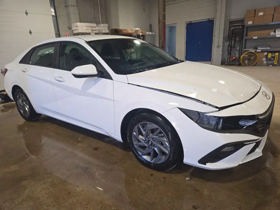 2026 HYUNDAI ELANTRA VIN KMHLM4DG1TU198161 фото 4