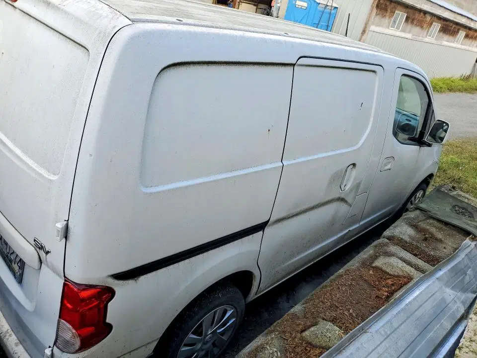 2014 NISSAN NV200 VIN 3N6CM0KN0EK696365 фото 3