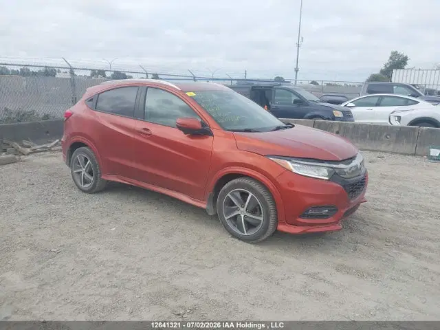3CZRU6H96KM100941 — 2019 Honda HR-V Touring, Передняя часть (Front), фото до ремонта