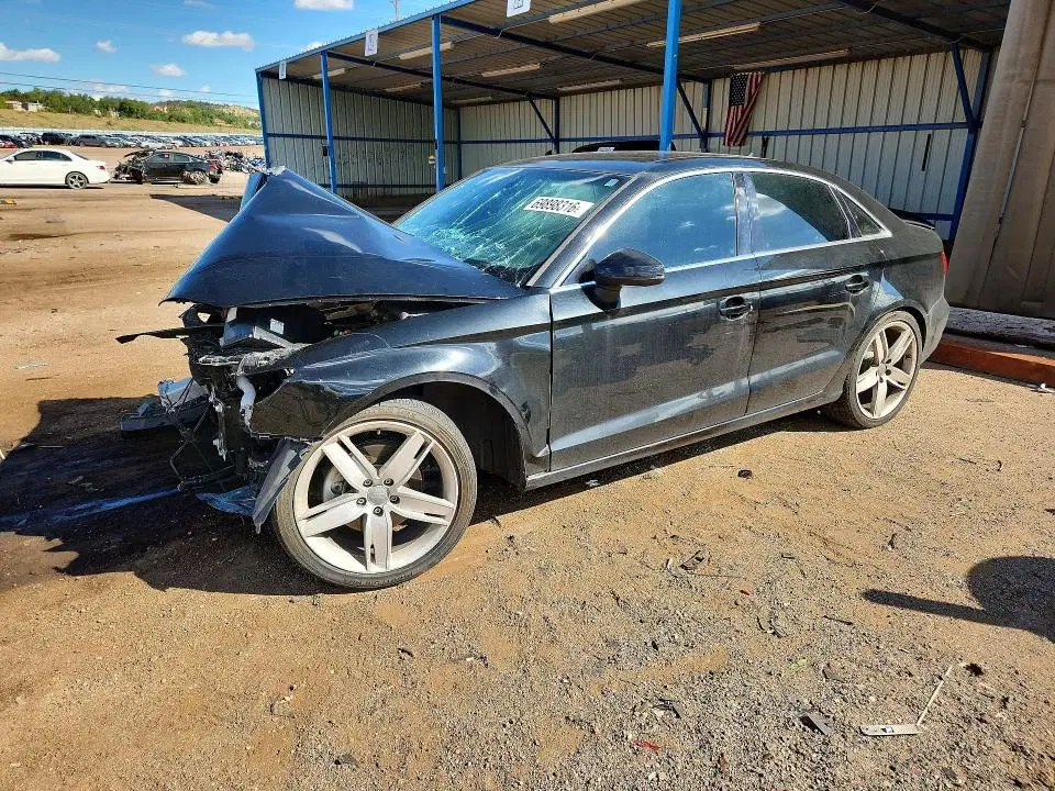 WAUEFGFF0F1051569 — 2015 Audi A3, Front End, фото до ремонта
