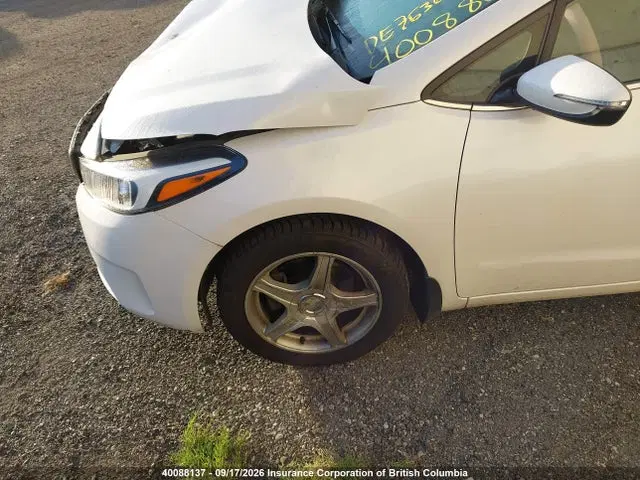 2017 KIA FORTE EX VIN 3KPFL4A89HE074260 фото 2