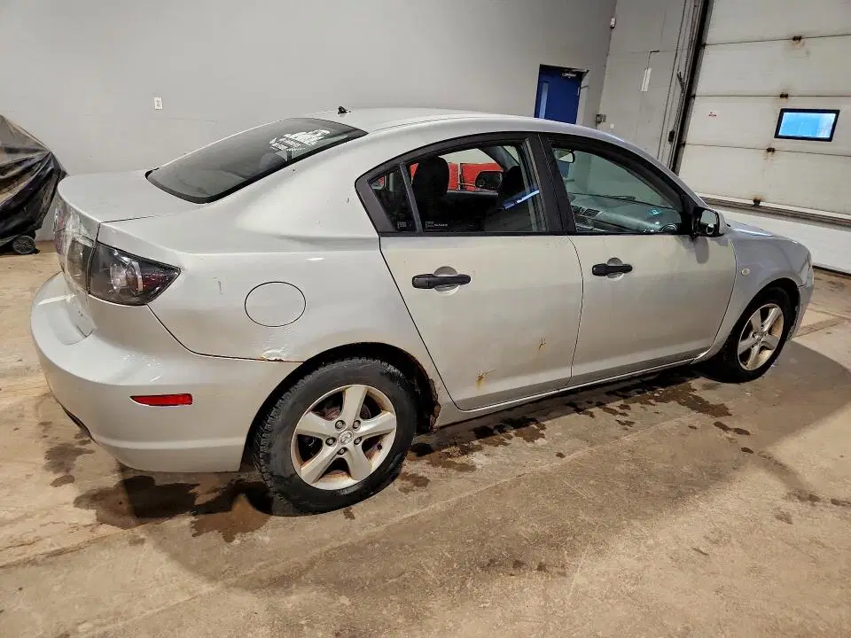 2008 MAZDA 3 VIN JM1BK32F081781470 фото 3