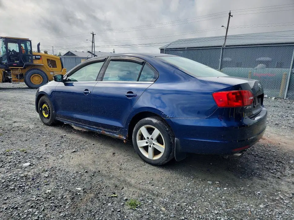 2013 VOLKSWAGEN JETTA VIN 3VWBX7AJ1DM434710 фото 2