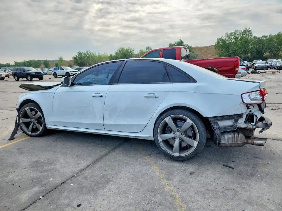 2014 Audi S4 VIN WAUKGAFLXEA054805 фото 2
