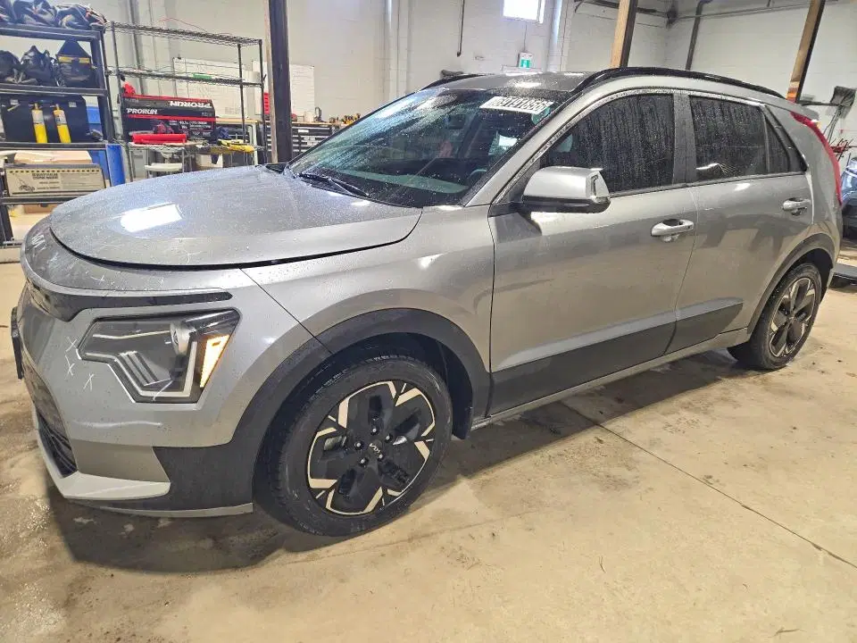 KNDCR3L16R5110897 — 2024 Kia NIRO, Передняя часть (Front End), фото до ремонта