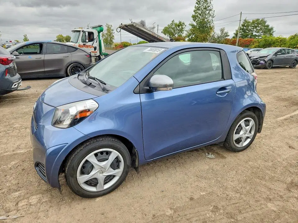 JTNJJXB09CJ010995 — 2012 Scion IQ, NORMAL WEAR, фото до ремонта
