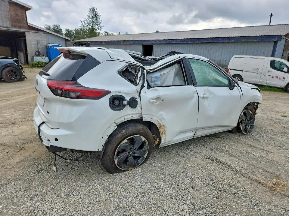 2026 NISSAN ROGUE VIN JN8BT3BB3TW373345 фото 3