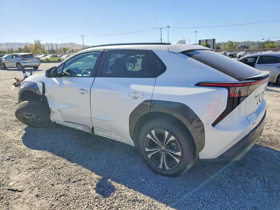 2024 Toyota Bz4x VIN JTMAAAAA6RA043084 фото 2