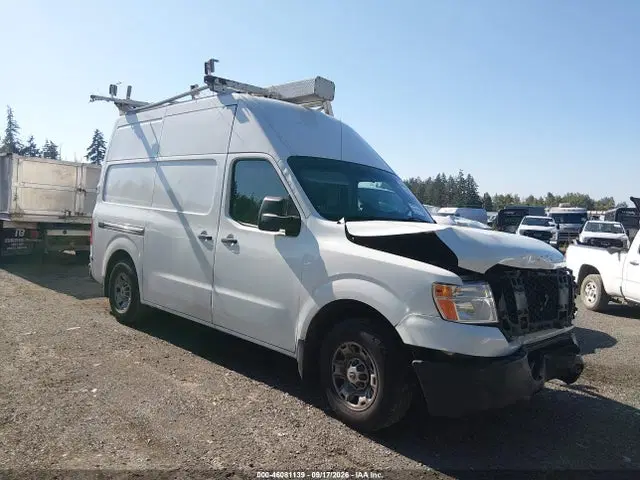 1N6BF0LY9HN810795 — 2017 Nissan Nv Cargo NV2500 Hd SV V6, Передняя часть (Front End), фото до ремонта