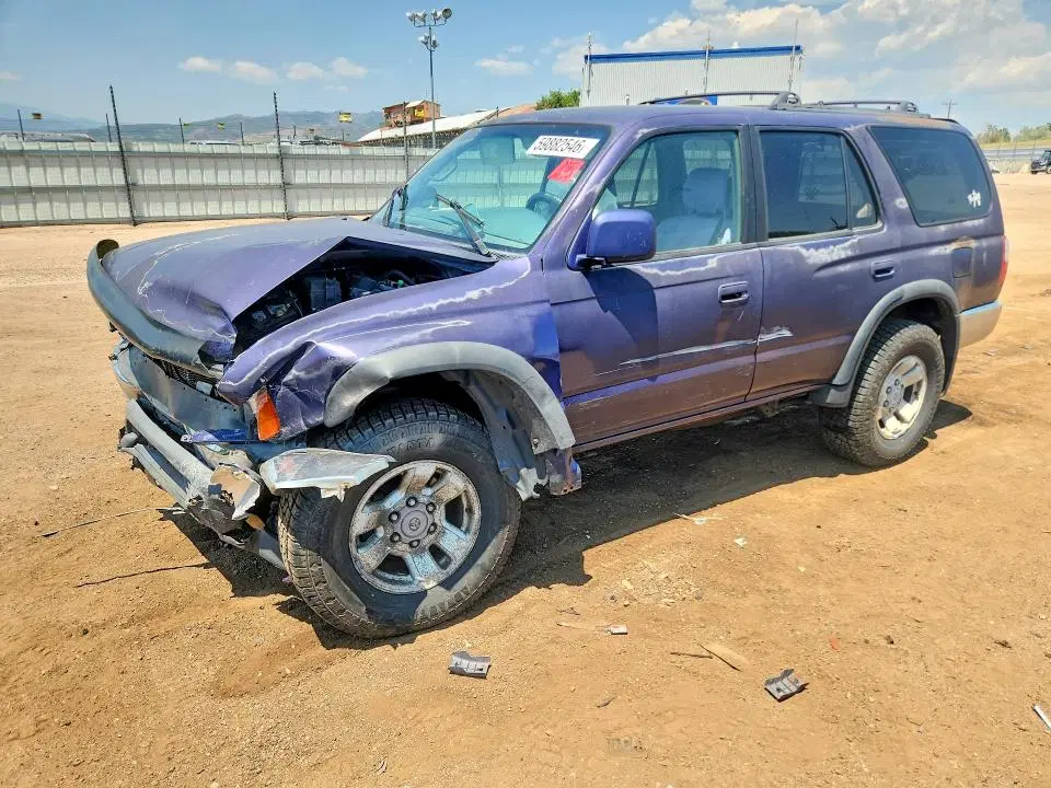 JT3HN86R4X0212746 — 1999 Toyota 4RUNNER, Передняя часть (Front End), фото до ремонта