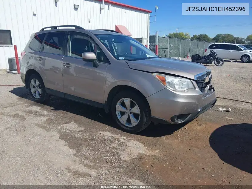 JF2SJAHC1EH452396 — 2014 Subaru Forester, Передняя часть, фото до ремонта