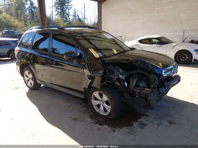 JF2SJADC2FH598474 — 2015 Subaru Forester 2.5I Premium, Передняя часть (Front End), фото до ремонта