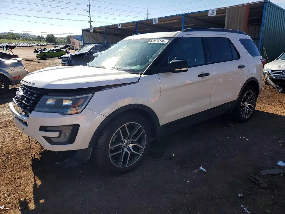 1FM5K8GT0HGA11724 — 2017 Ford Explorer, Передняя часть (Front End), фото до ремонта