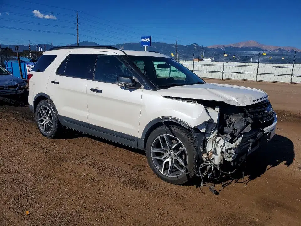 2017 FORD EXPLORER VIN 1FM5K8GT0HGA11724 фото 4