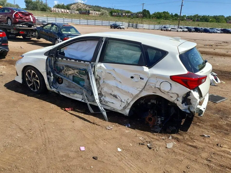 2018 TOYOTA COROLLA IM VIN JTNKARJE5JJ567784 фото 2