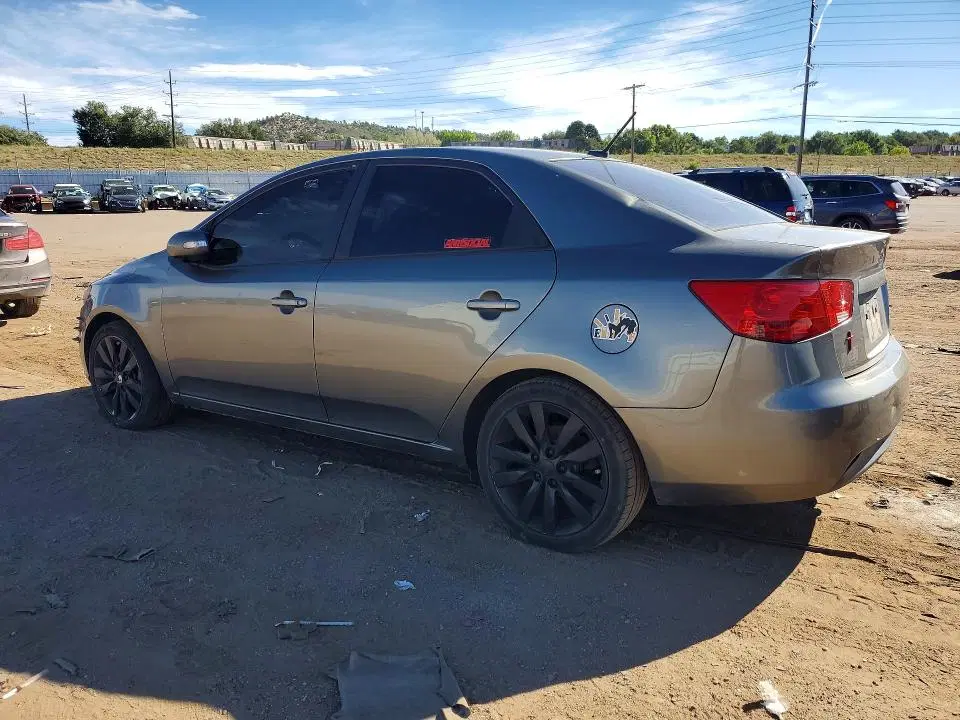 2010 KIA FORTE VIN KNAFW4A34A5052080 фото 2