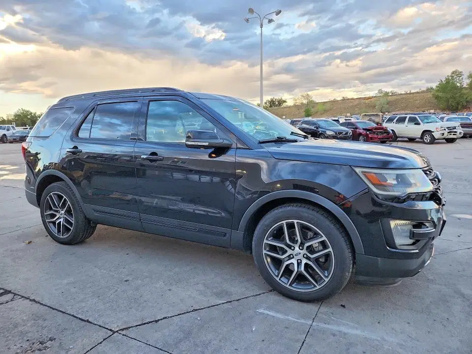 2016 Ford Explorer VIN 1FM5K8GT8GGC45589 фото 4
